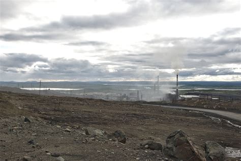 From Murmansk to Nikel: Environmental Disaster on the Kola Peninsula – Gerald Zojer's Blog