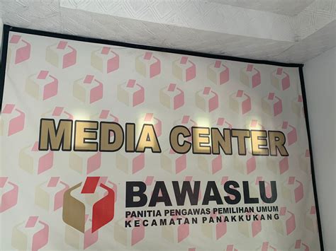 Panitia Pengawas Pemilihan Umum Panwaslu Kecamatan Panakkukang