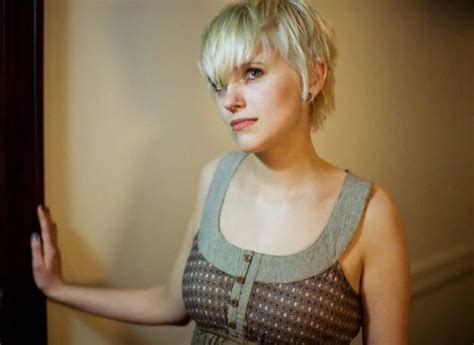 Mackenzie Davis Nude And Sexy Photos And Videos The Fappening