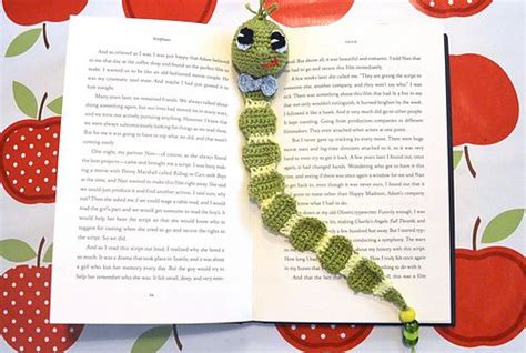 Book Worm Mark B Cherwurm Lesezeichen Pattern By Yvonne Markus