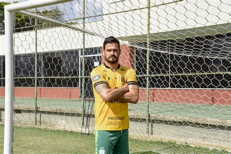 Matheus Cavichioli Completa Um Ano De Am Rica Mg E Se Declara Ao Clube