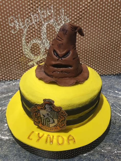 Harry Potter Hufflepuff Cake In Cake Cake Creations Desserts