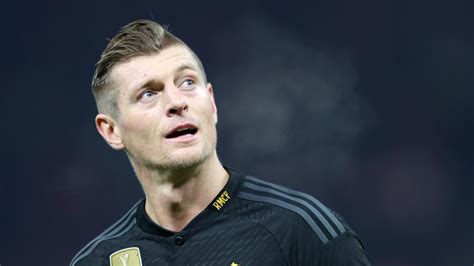 Toni Kroos pense à sortir de sa retraite internationale pour lEuro