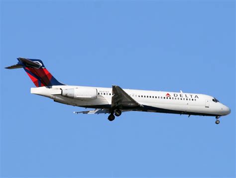 Delta Air Lines Boeing 717 N947AT At EWR New Jersey U Flickr