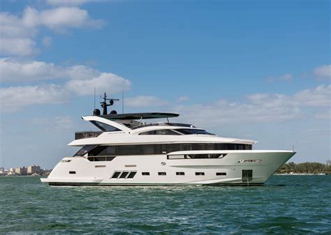 Learn About A Crewed Charter Aboard THE PEDDLER A 86 Ft Motor Yacht