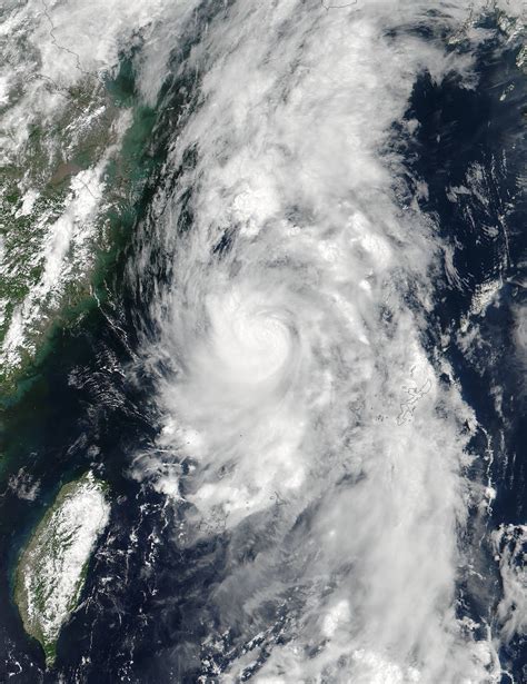 Tbw Typhoon Nanmadol Ripped Through The Japanese Archipelago Tuesday