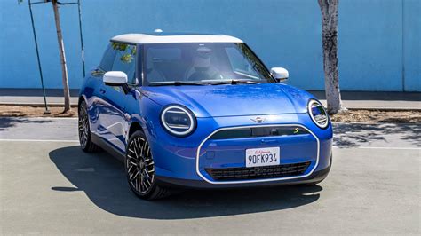 New 2024 Mini Cooper EV exterior revealed - NZ Autocar