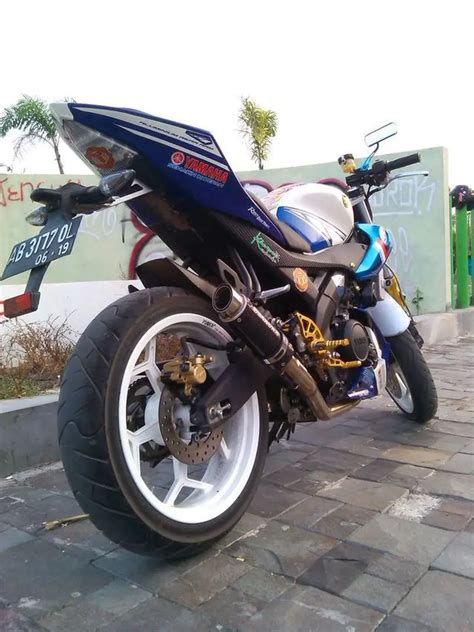 Yamaha R Jadi Naked Galeri Otosia