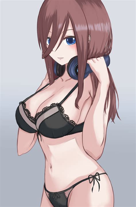 Miku S Black Lingerie Solphel1 R 5ToubunNoHanayome