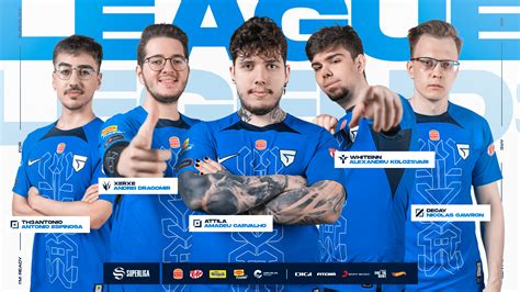 Giants Presenta Su Nuevo Equipo De League Of Legends Para La Superliga