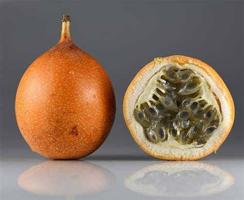 Granadilla y maracuyá conoce las diferencias entre ambas Maracuya