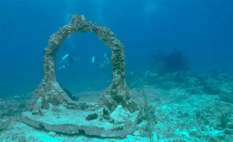 Musa Cancun Underwater Museum Scuba Diving Guide Naked