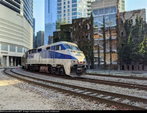 Former Amtrak Cascades F59PHI On An Inbound Milwaukee District North Line