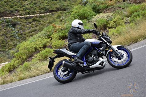 Prueba Yamaha MT La Naked Deportiva Perfecta Para Tu Carnet A Canariasenmoto