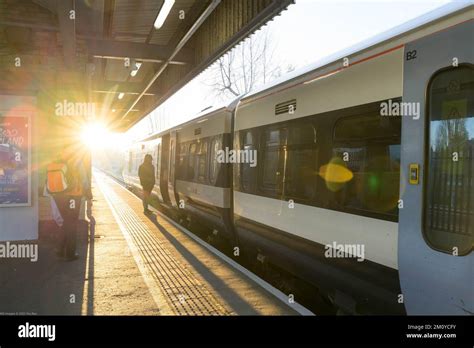 London Uk Th December Commuters Catch Early Morning Train In A