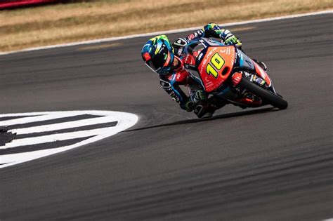 Moto Gp Gran Bretagna Qualifiche Diogo Moreira Conquista La