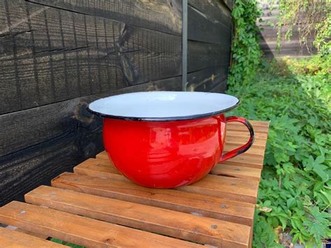 red enamel chamber pot garden planter pot  dshape handle vintage