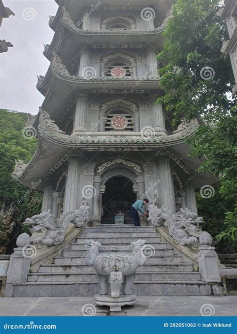 Pagoda at Marble Mountain in Da Nang, Vietnam Editorial Stock Photo ...