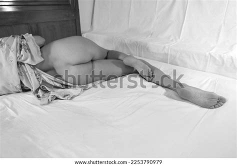 Nude Woman Posing Bed Photographer Model Stock Photo Shutterstock