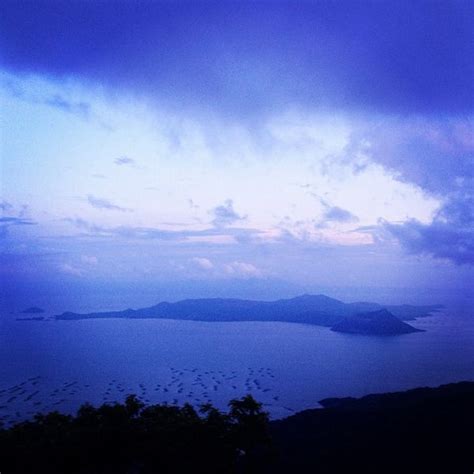 Bulkan at Lawa Ng Taal