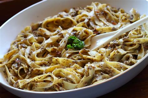 Ricetta Tagliatelle Al Pesto Di Funghi Il Club Delle Ricette