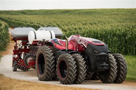 El tractor autónomo sin conductor de CNH ya funciona en EEUU