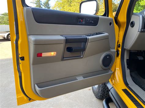Hummer H2 2003 User Manual 8