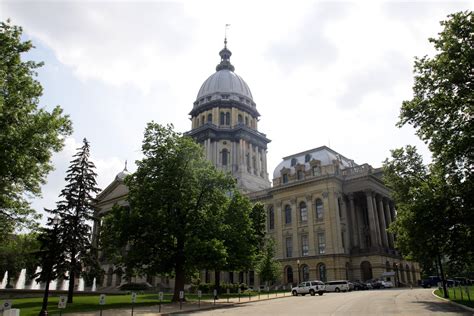 Illinois New Laws Coming Into Effect For 2023 TrendRadars