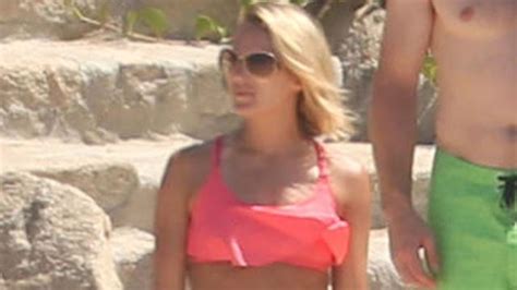 Carrie Underwood Strips Down To Teeny Bikini During Cabo Vacation With