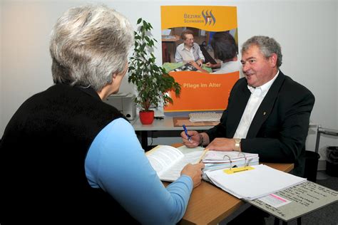 Bezirk Schwaben Startet Au Ensprechstunde In N Rdlingen N Rdlingen