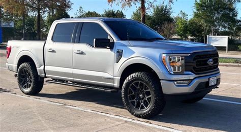 Ford F150 W 20x9 B204 Insurgent W 285 60 20 Tires