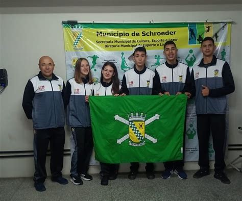 Atletismo Equipes de Jaraguá do Sul e Schroeder conquistam medalhas na