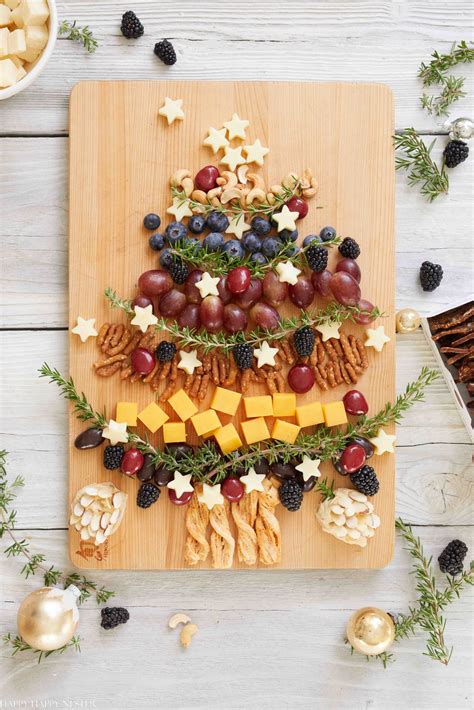 christmas tree charcuterie board 5