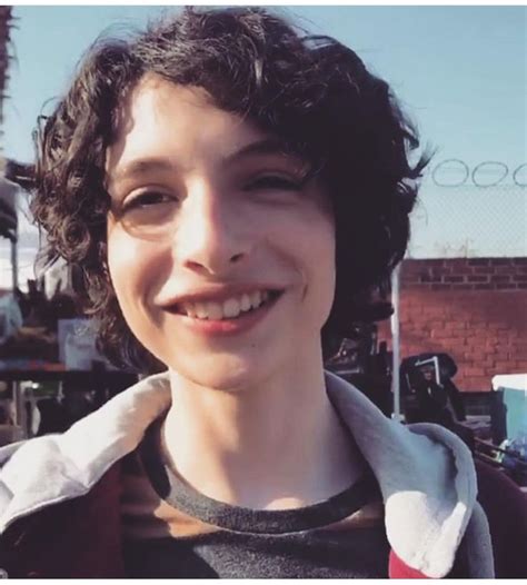 Pin De Alicia En Finn Wolfhard Actrices Adolescentes Chicos Famosos Novios