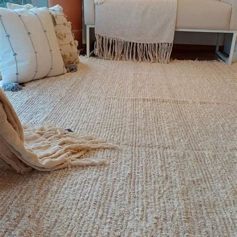 Tapete Peludo Algodão Sala Quarto Versatto Nude Cru x M M Cru E Caramelo Frete grátis