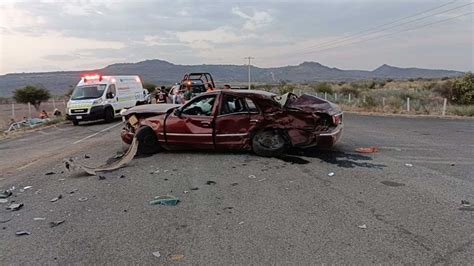 Accidente En Guanajuato Colisionan 3 Autos En Carretera Mueren 2 Y 9