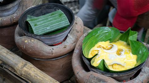 Bibingka: The Festive Filipino Cake That Pairs Sweet With Salty