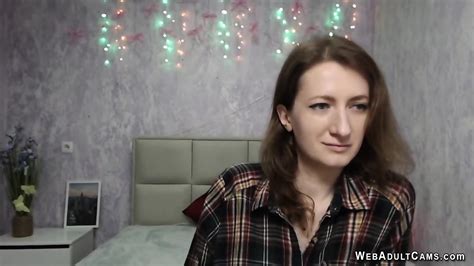 Afghan Amateur Babe Flashing Boobs On Solo Webcam Show