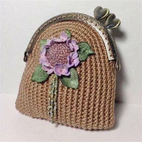 Pin By Itzy Rose On Crafts Crochet Coin Purse Crochet Shell Stitch