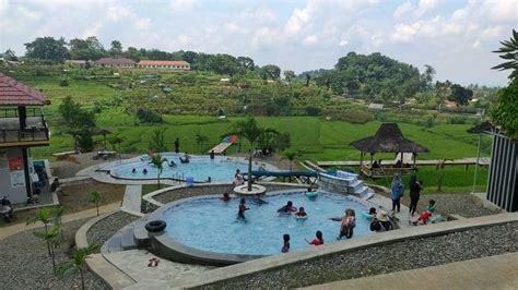 Weekend Tiba Yuk Jalan Jalan Ke Tempat Wisata Sawah Bengkok Ada Kolam