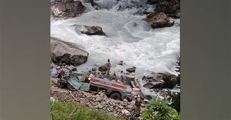 Bus Falls In Gorge Kills 7 Indian Border Police Virgin Radio Dubai