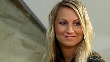 Despite Not Speaking English The European Blonde Chick Knows How To Make Him Cum Twice XNXX