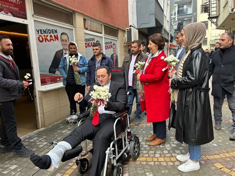 Ak Akoca Belediye Ba Kan Okan Yanmaz Uhall Ar S Nda Esnaflar