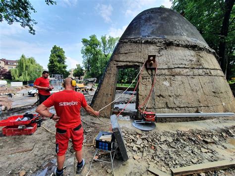 Wiercenie otworów w betonie wycinanie cięcie kucie betonu ścian Kraków