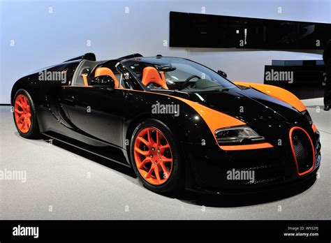 2022 Bugatti Veyron Grand Sport Vitesse