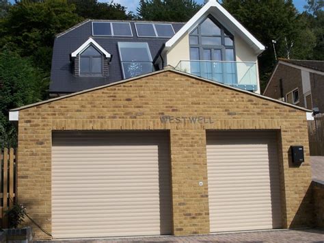 Roller Garage Doors In Chatham Kent Sbi Ltd