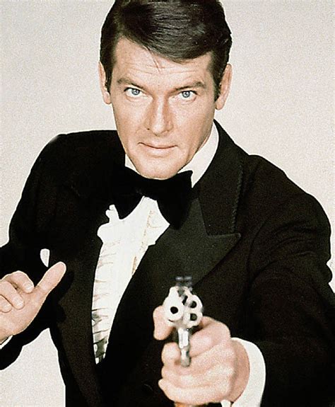 Sir Roger Moore As 007 James Bond Photo 40879265 Fanpop