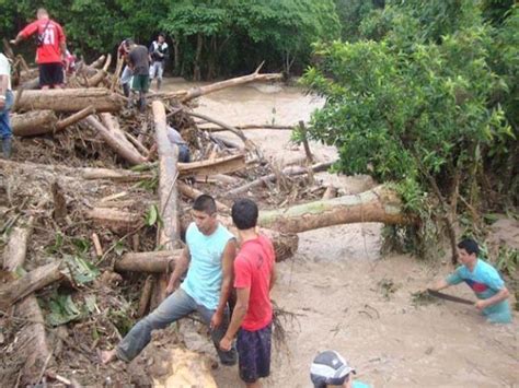 Piura caseríos de Sicchez se encuentran aislados tras fuerte lluvia