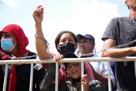 Personas Migrantes Marchan En Tapachula Exigen Visas Humanitarias Al