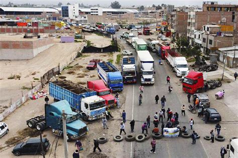 Paro De Transportistas Lima Se Podr A Quedar Sin Alimentos El Lunes